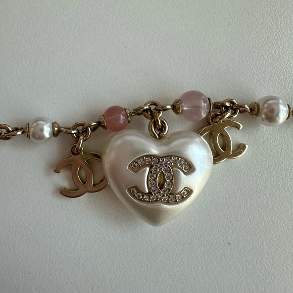 Chanel Pearl beaded Heart Barbie Bracelet AUTHENTIC - Picture 5 of 6